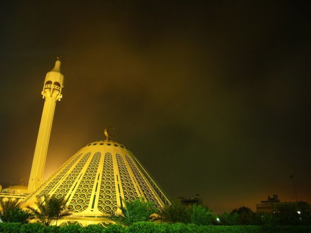Kuwait Fatma Mosque.jpg